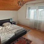 Vollständig Ausgestattete In Ruhiger Lage Apartment Ostelsheim